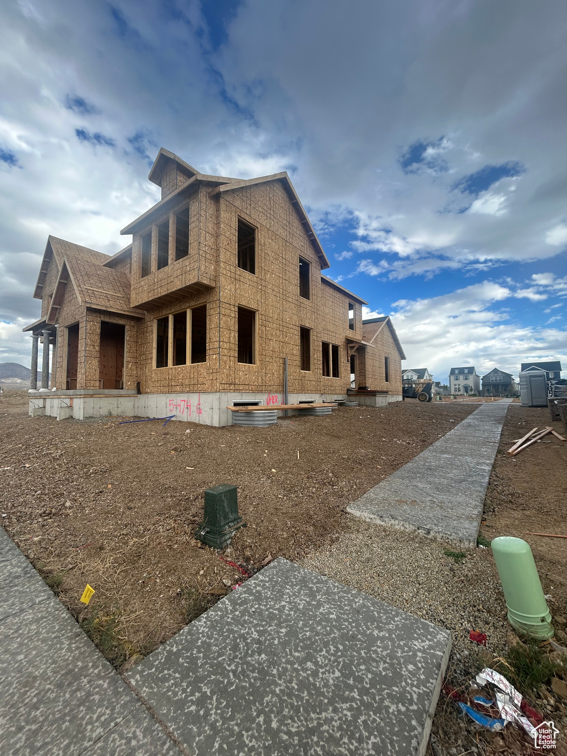 DAYBREAK - Residential Income