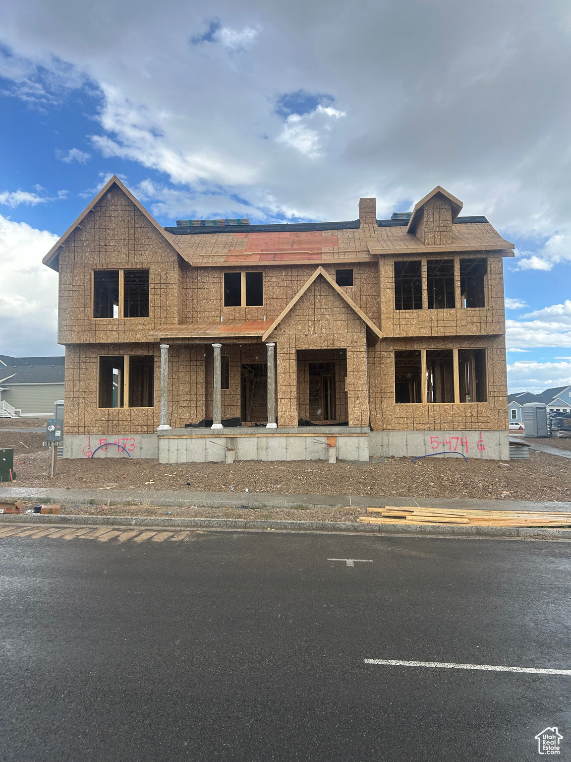 DAYBREAK - Residential Income