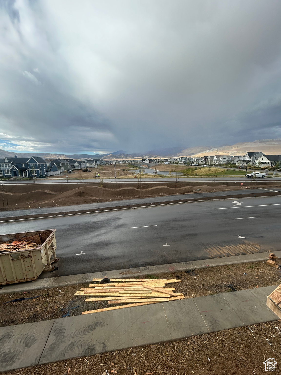 DAYBREAK - Residential Income