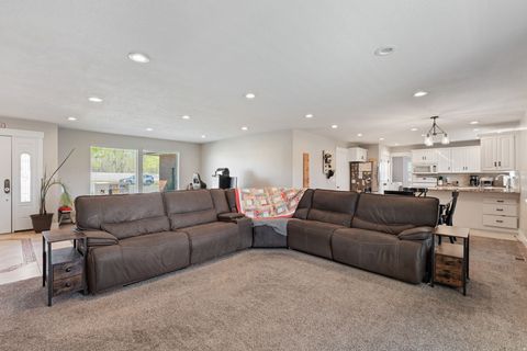 Tiny photo for 10261 S 3200 W, South Jordan, UT 84095 (MLS # 2149477)