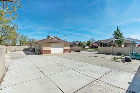Tiny photo for 10261 S 3200 W, South Jordan, UT 84095 (MLS # 2149477)
