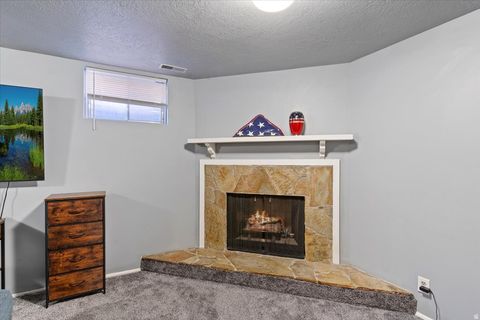 Tiny photo for 1916 E 5625 S, South Ogden, UT 84403 (MLS # 2131009)