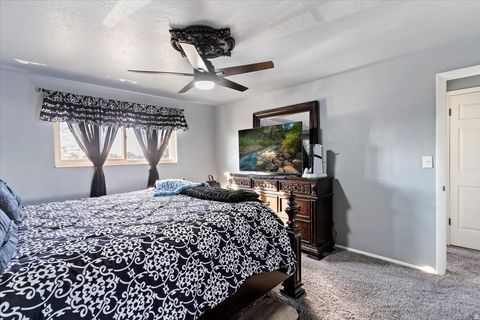 Tiny photo for 1916 E 5625 S, South Ogden, UT 84403 (MLS # 2131009)