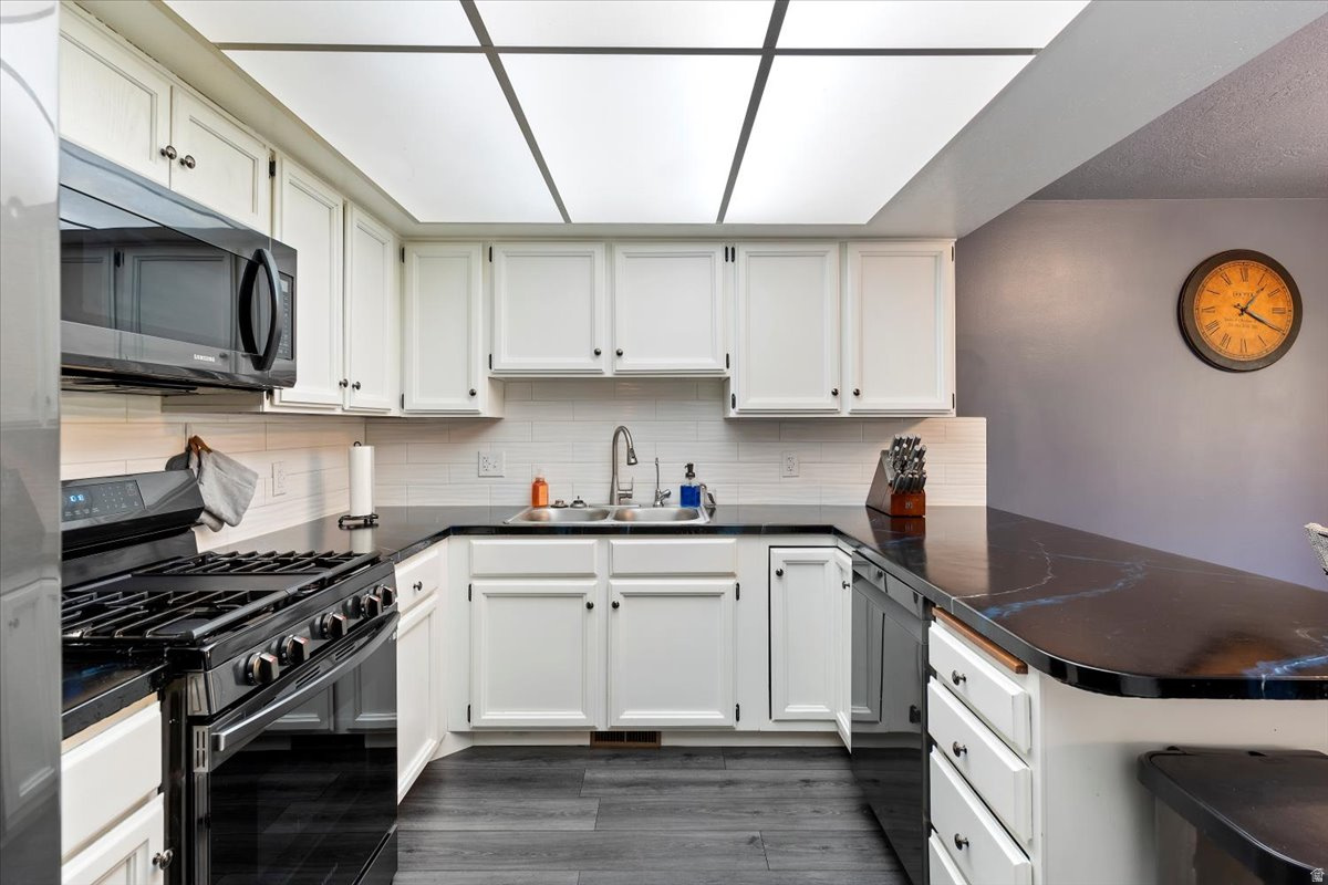 MEADOWS EAST - Residential