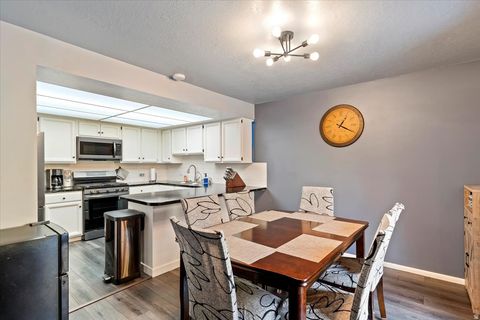 Tiny photo for 1916 E 5625 S, South Ogden, UT 84403 (MLS # 2131009)