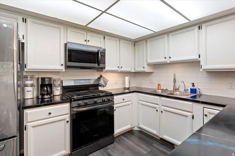 Tiny photo for 1916 E 5625 S, South Ogden, UT 84403 (MLS # 2131009)