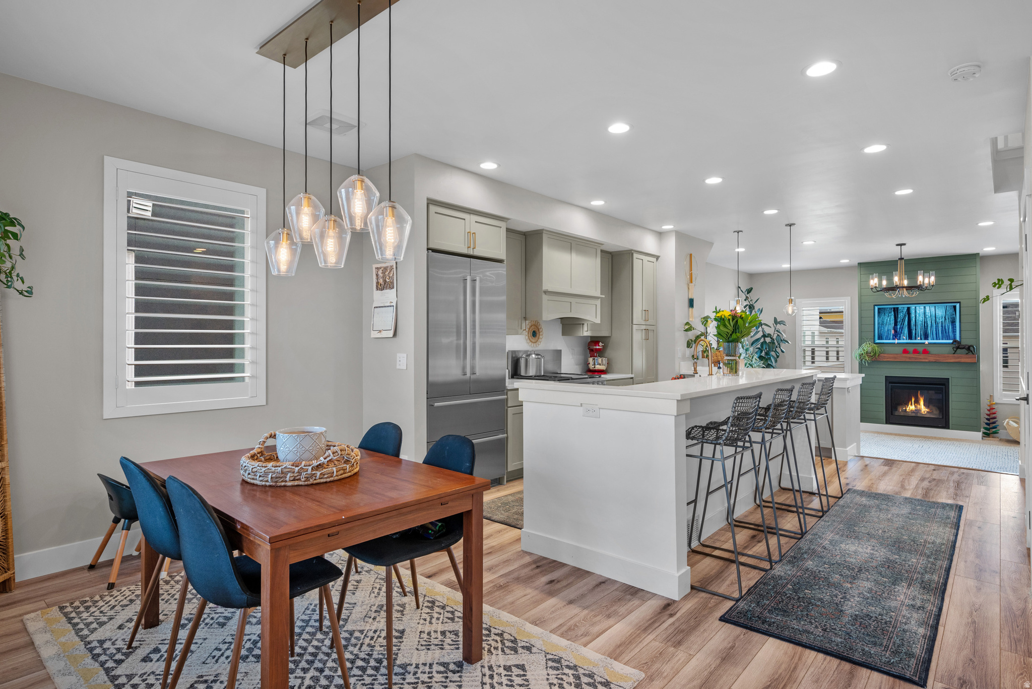 DAYBREAK - Residential