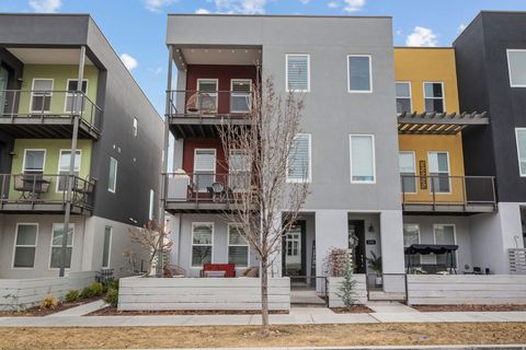 Photo of 5299 W BOWSTRING WAY S, South Jordan, UT 84009 (MLS # 2139244)