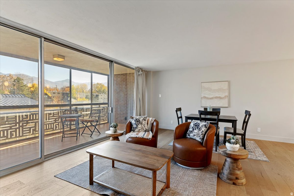 AZTEC CONDM - Residential