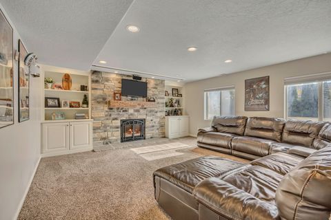 Tiny photo for 1743 W GRAYS PL, Lehi, UT 84043 (MLS # 2121462)