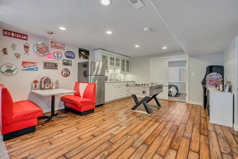 Tiny photo for 1743 W GRAYS PL, Lehi, UT 84043 (MLS # 2121462)