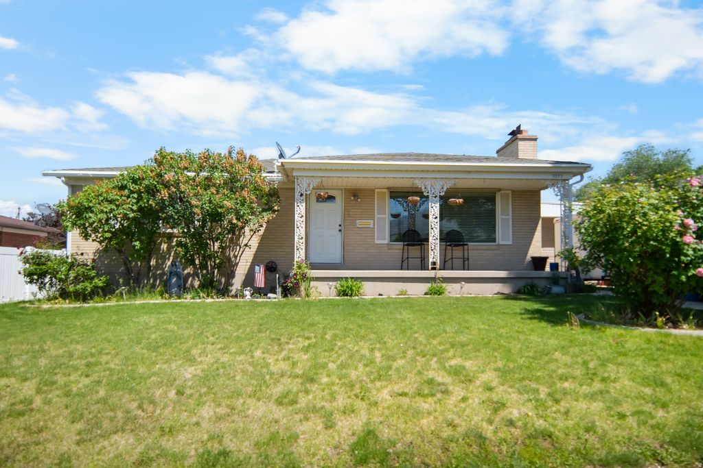 Photo of 3233 S JEAN ST W, Magna, UT 84044 (MLS # 2158218)