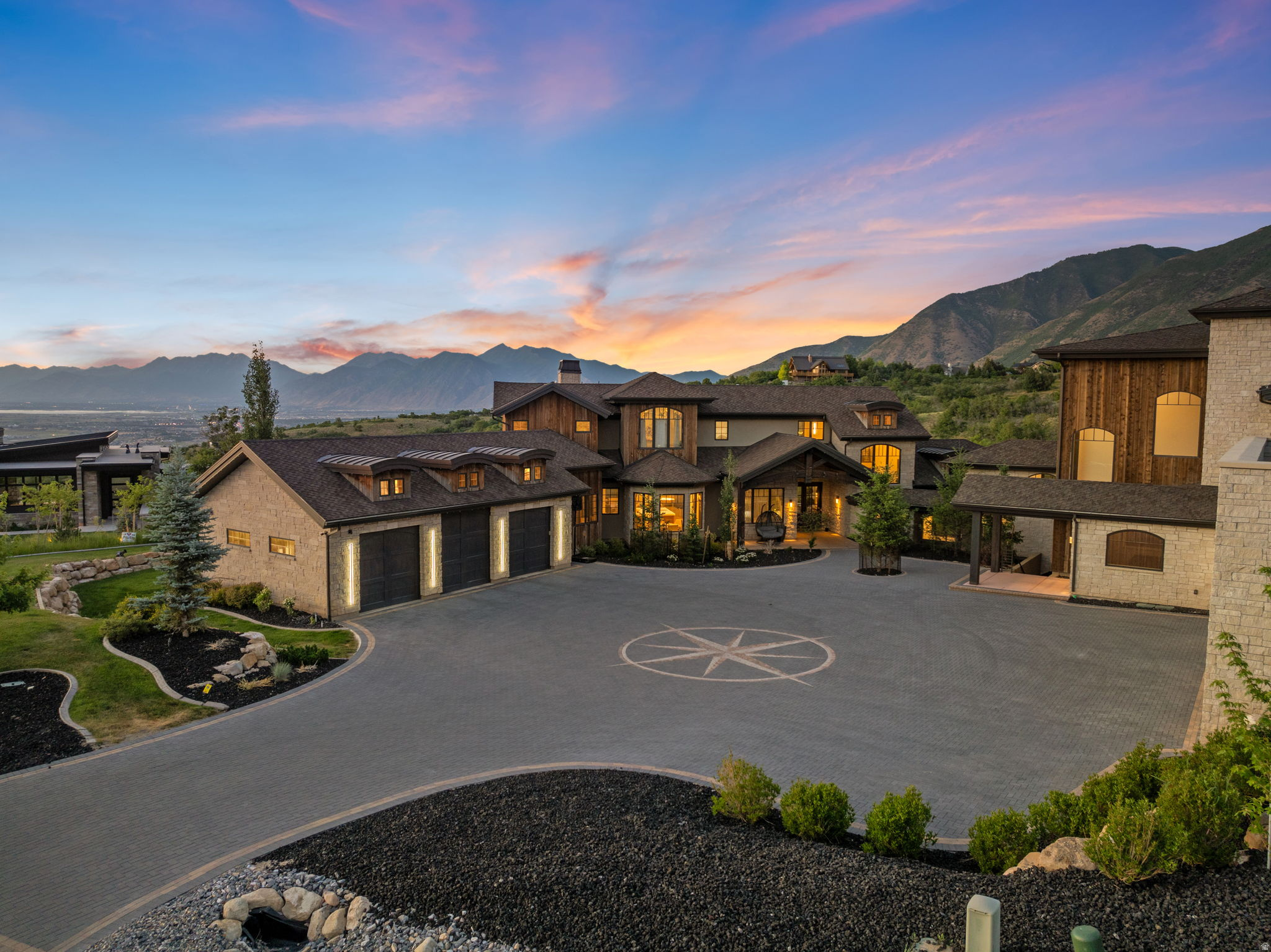 SUMMIT CREEK - Residential