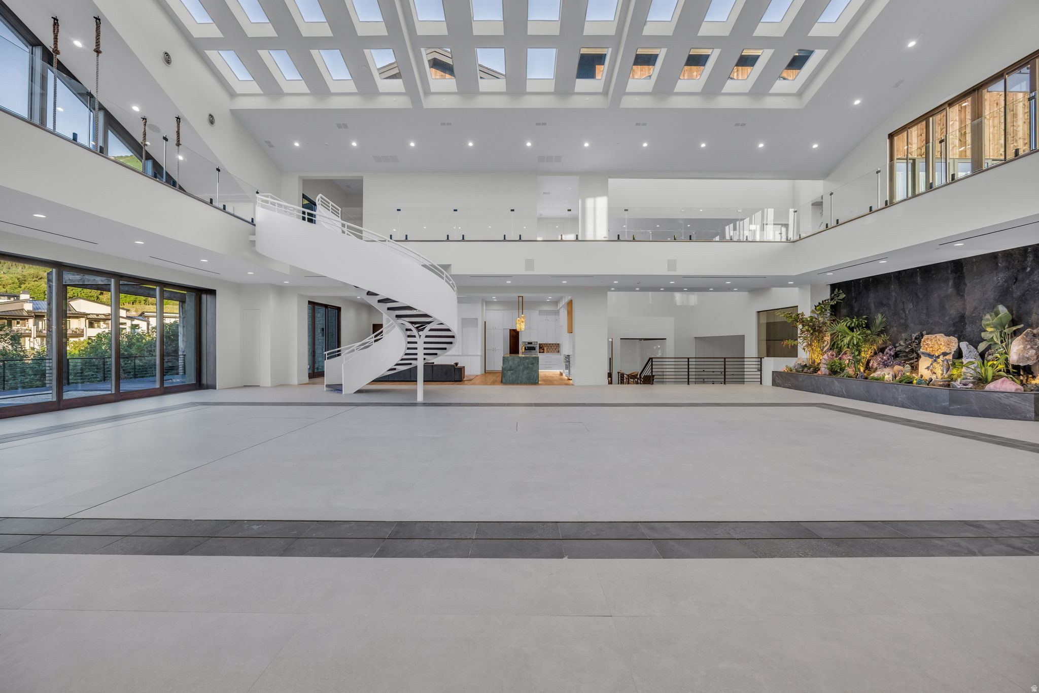 SUMMIT CREEK - Residential