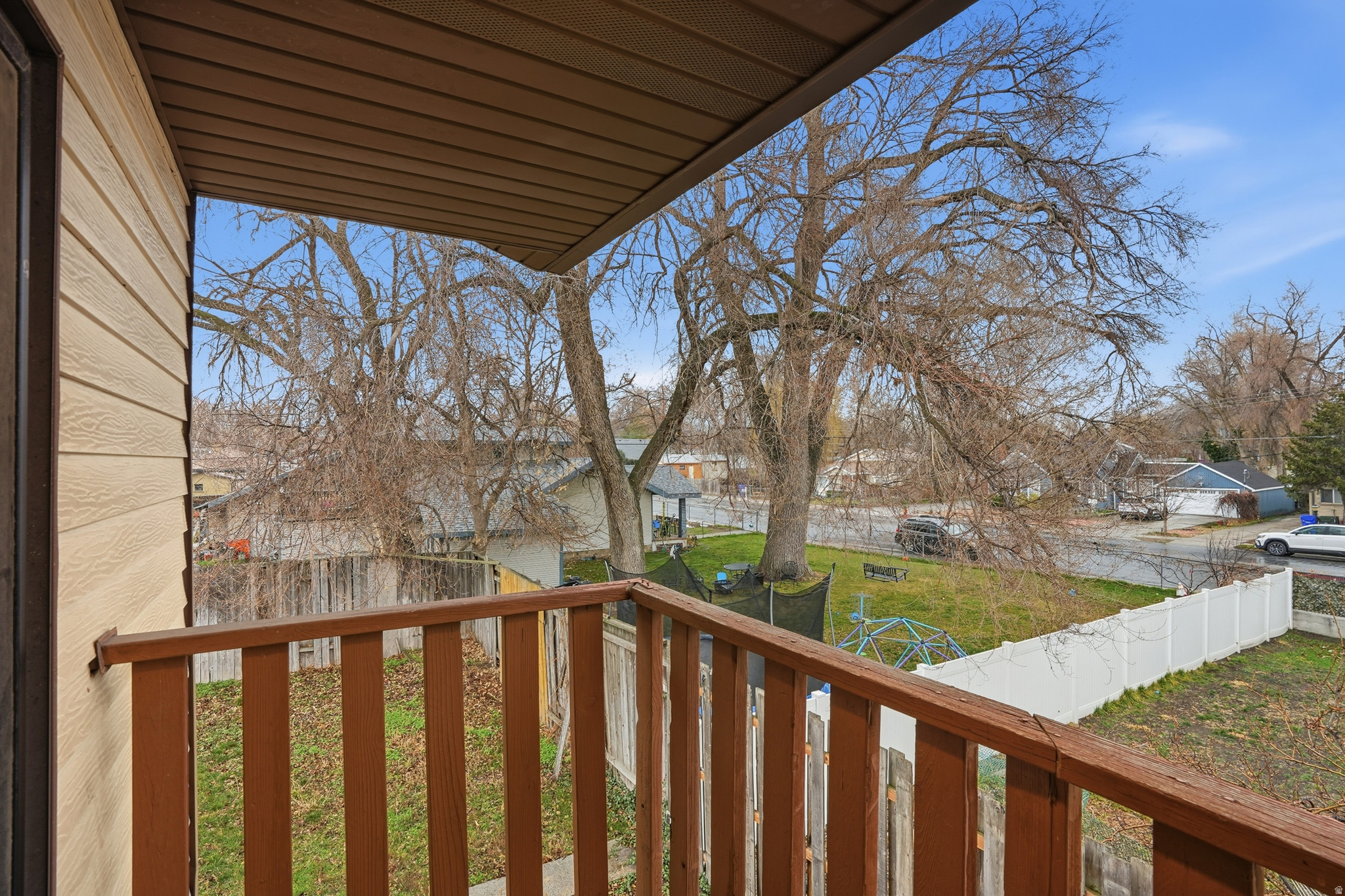 HOMEFIELD - Residential