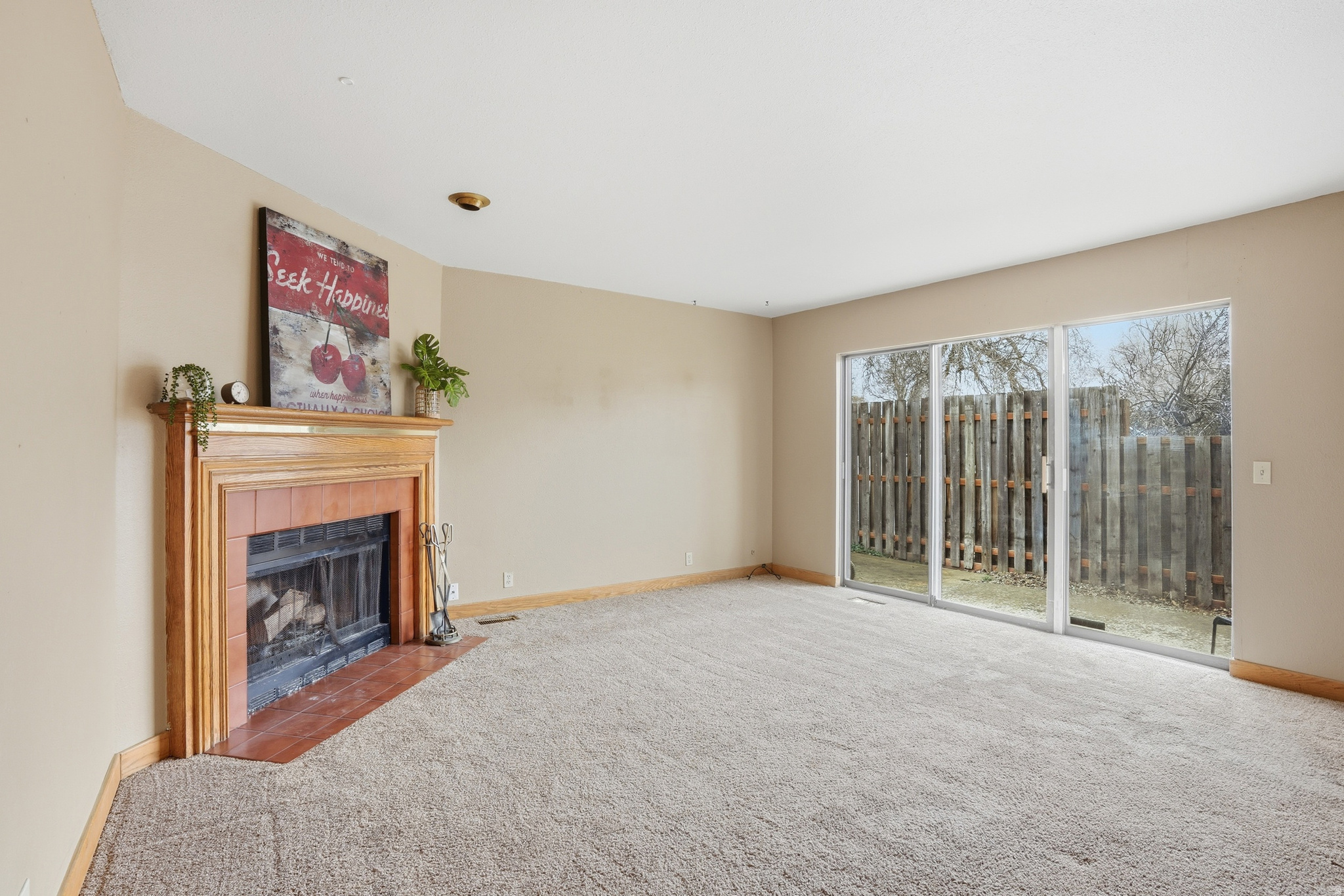 HOMEFIELD - Residential