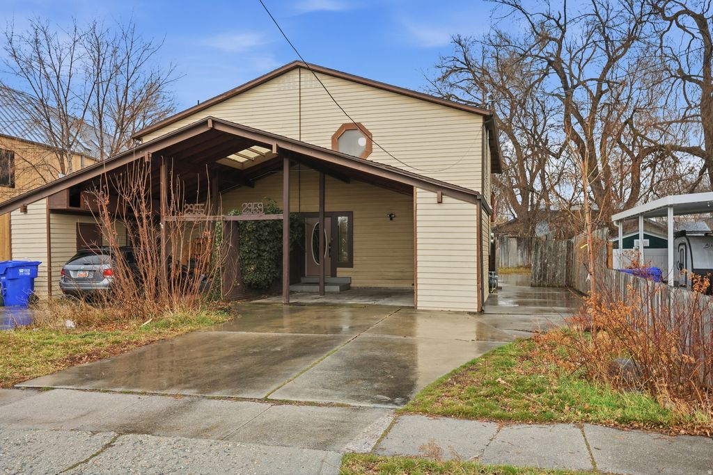 Photo of 2959 S ADAMS ST W, Salt Lake City, UT 84115 (MLS # 2137088)