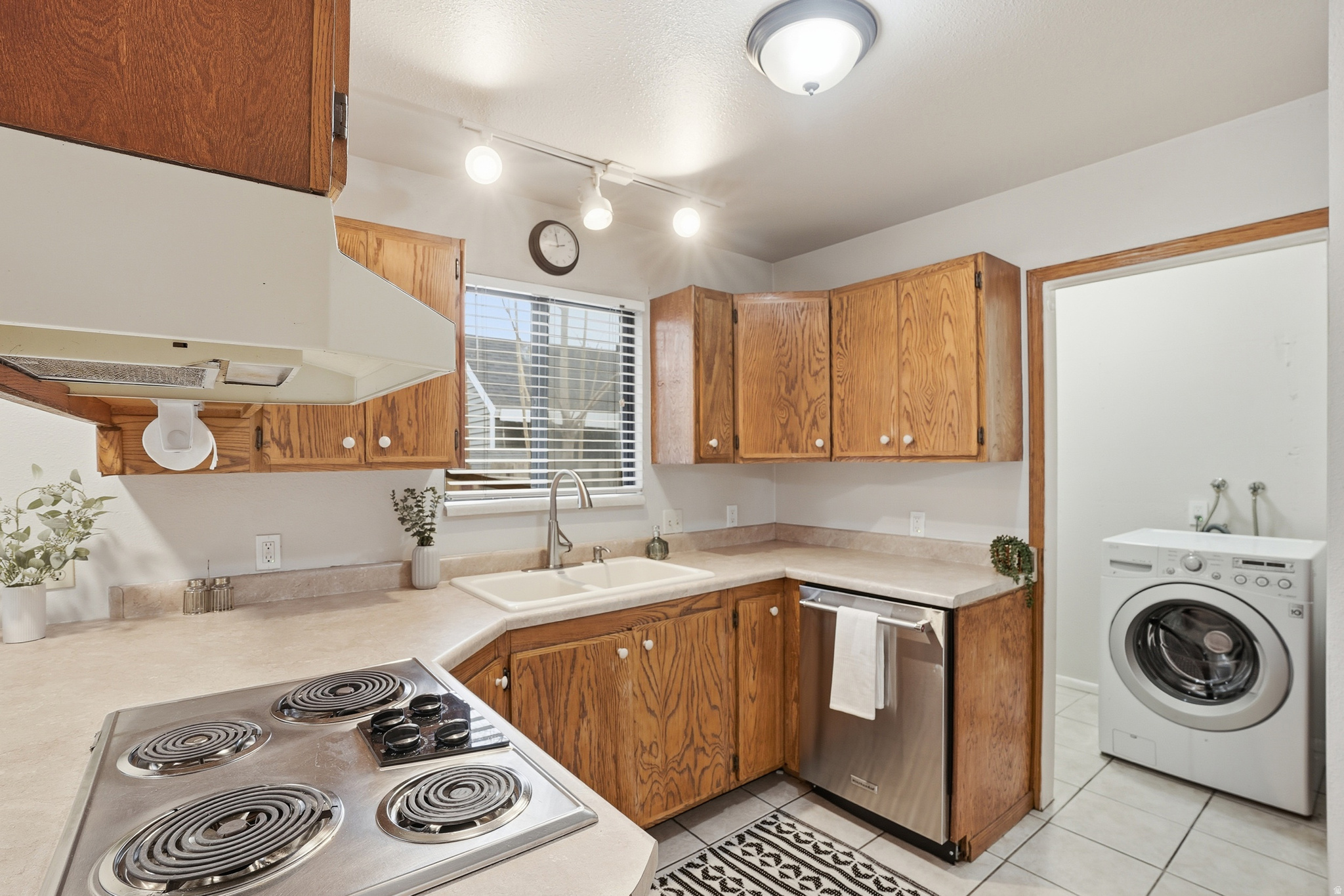 HOMEFIELD - Residential