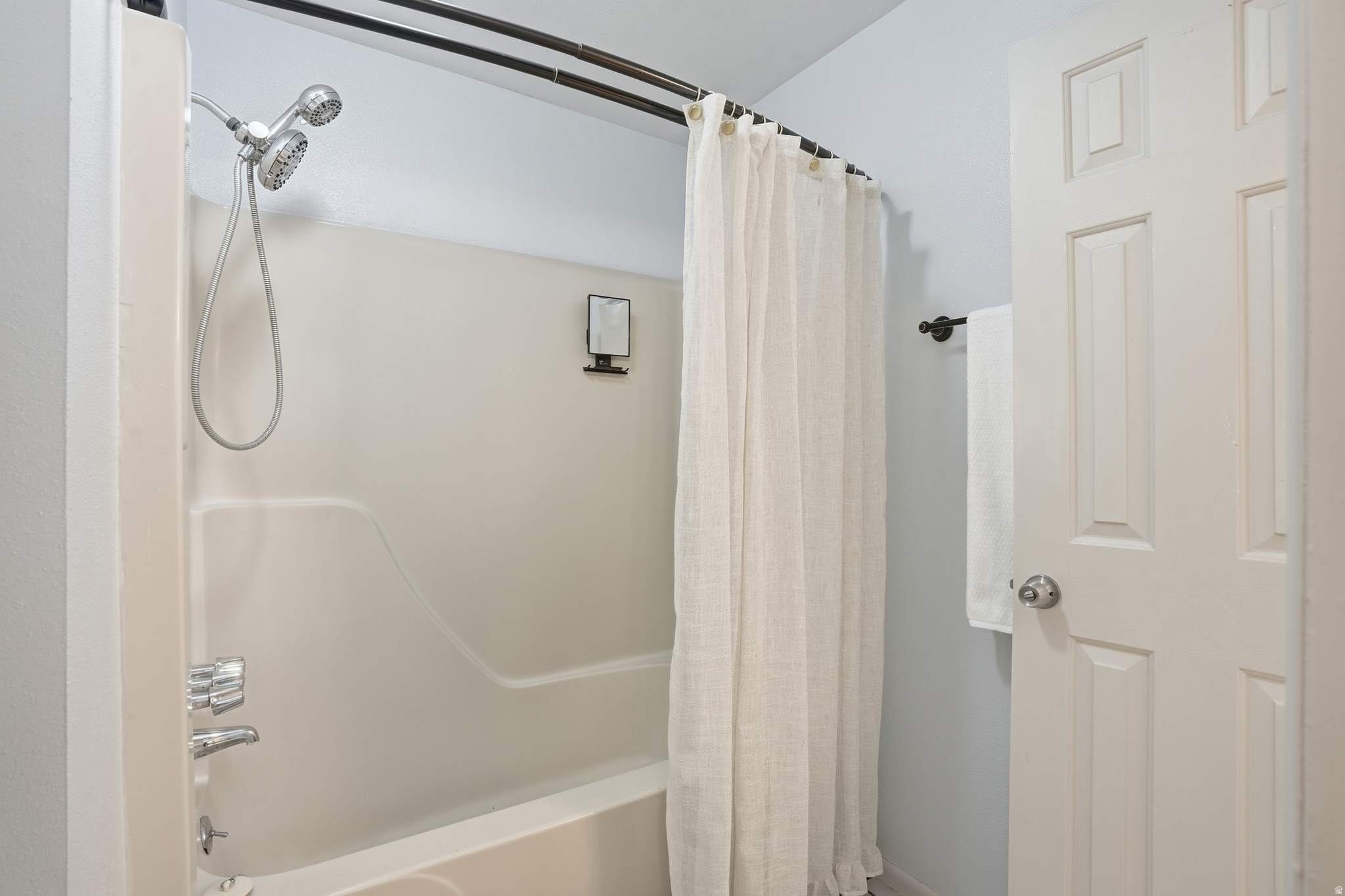 HOMEFIELD - Residential