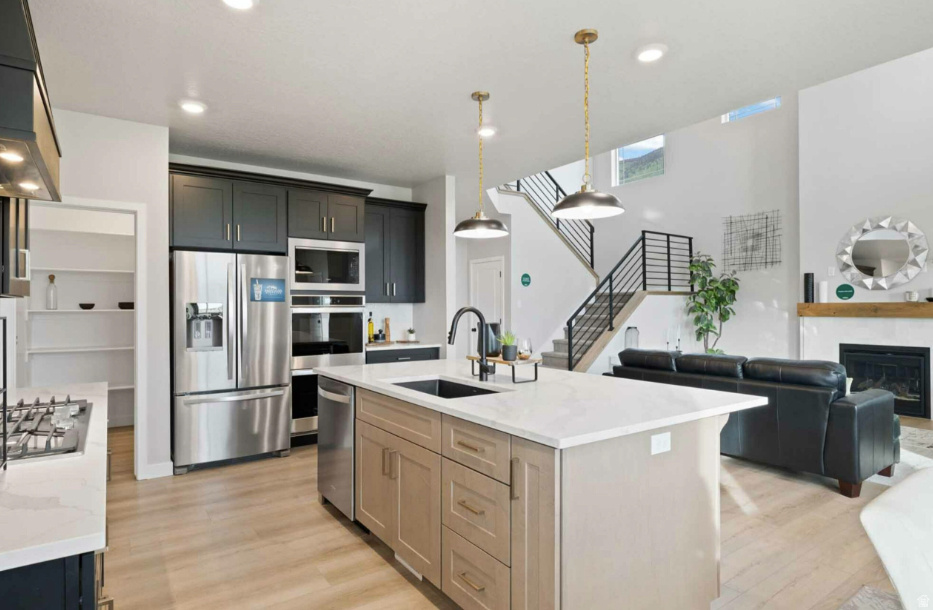 MARDAM RANCH - Residential