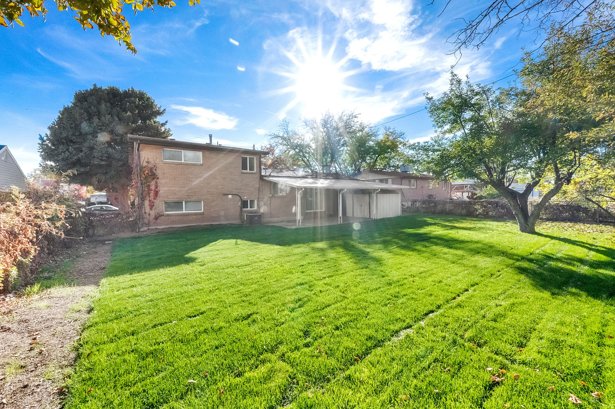 ROBINS PARK - Residential