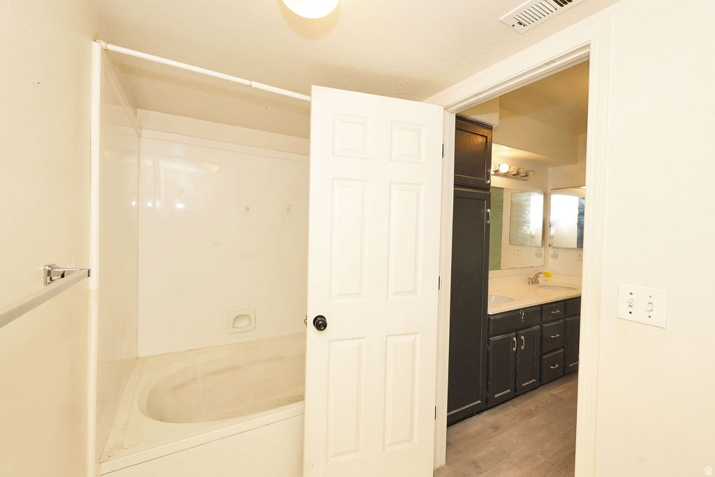 RIVER RUN CONDO PH 6 - Residential