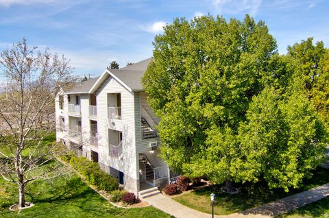 Photo of 3849 S SALT RIVER WAY #1, South Salt Lake, UT 84119 (MLS # 2150579)