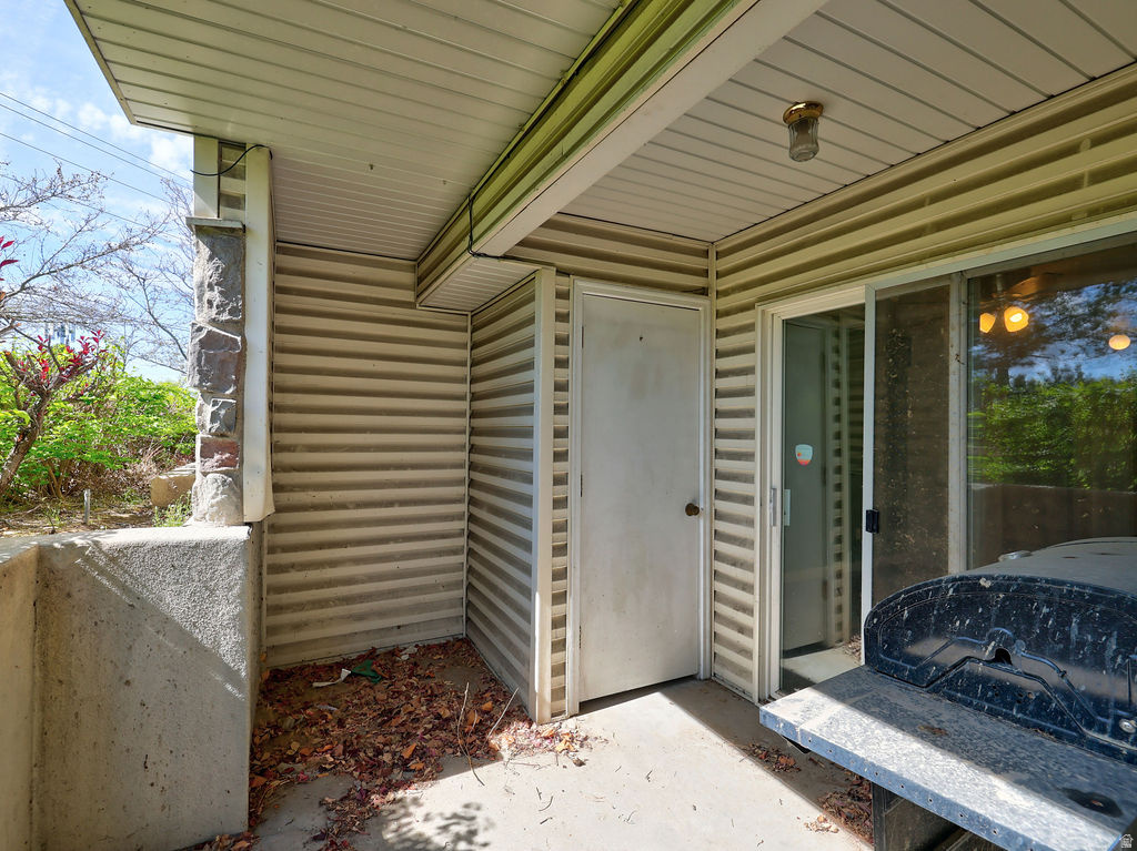 RIVER RUN CONDO PH 6 - Residential