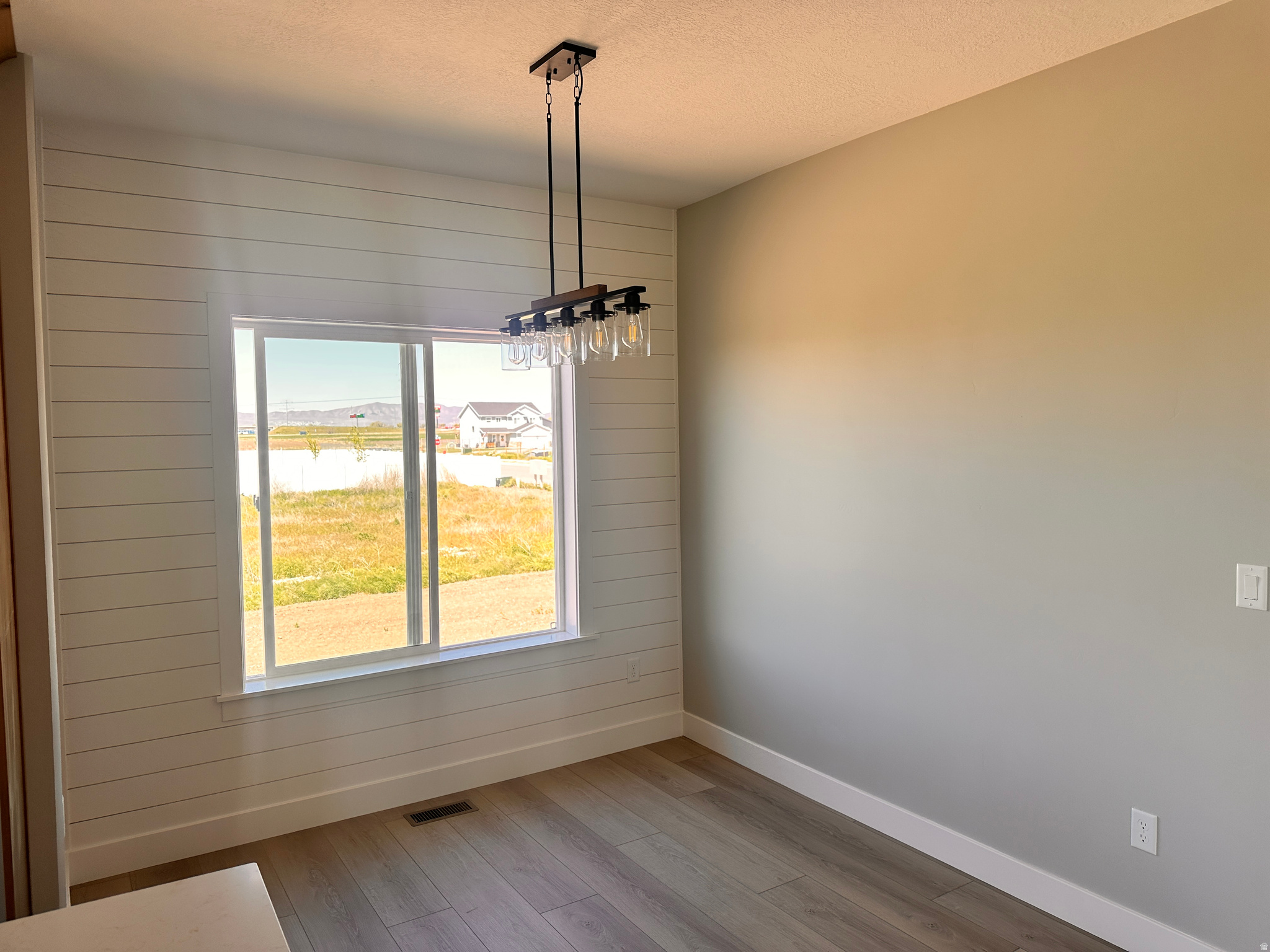 COTTONWOOD LANDING - Residential