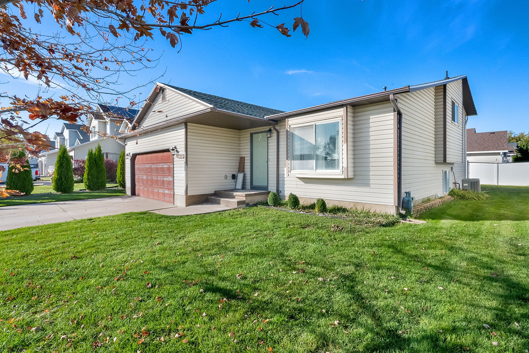 COUNTRY PARK - Residential