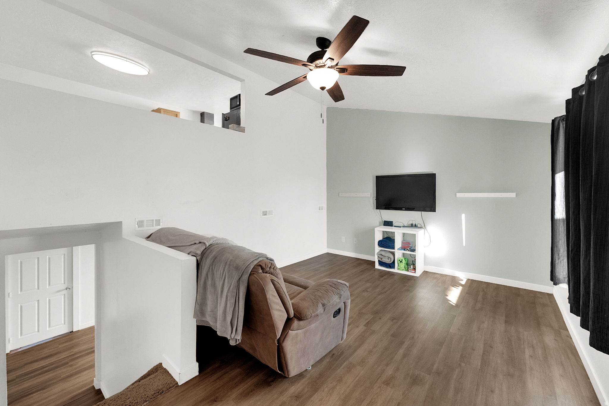 COUNTRY PARK - Residential