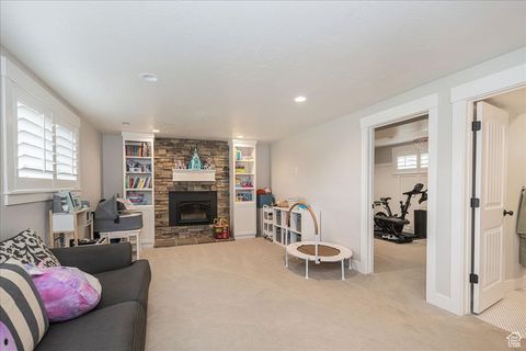 Tiny photo for 1060 N KINGSWOOD RD, Kaysville, UT 84037 (MLS # 2119299)