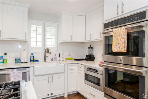 Tiny photo for 1060 N KINGSWOOD RD, Kaysville, UT 84037 (MLS # 2119299)