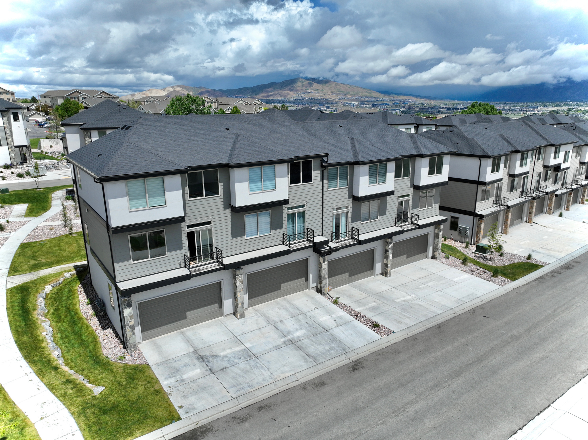 HARVEST VILLAGE - Residential