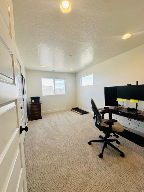 Tiny photo for 1370 E HONEYCOMB CT, Saint George, UT 84790 (MLS # 2154622)