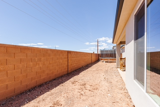 WHITE HILLS - Residential