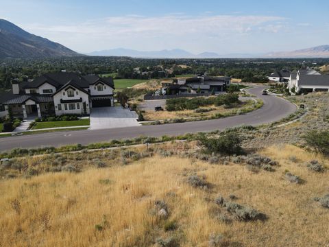 Photo of 102 E DEER CREST LN, Alpine, UT 84004 (MLS # 2137756)