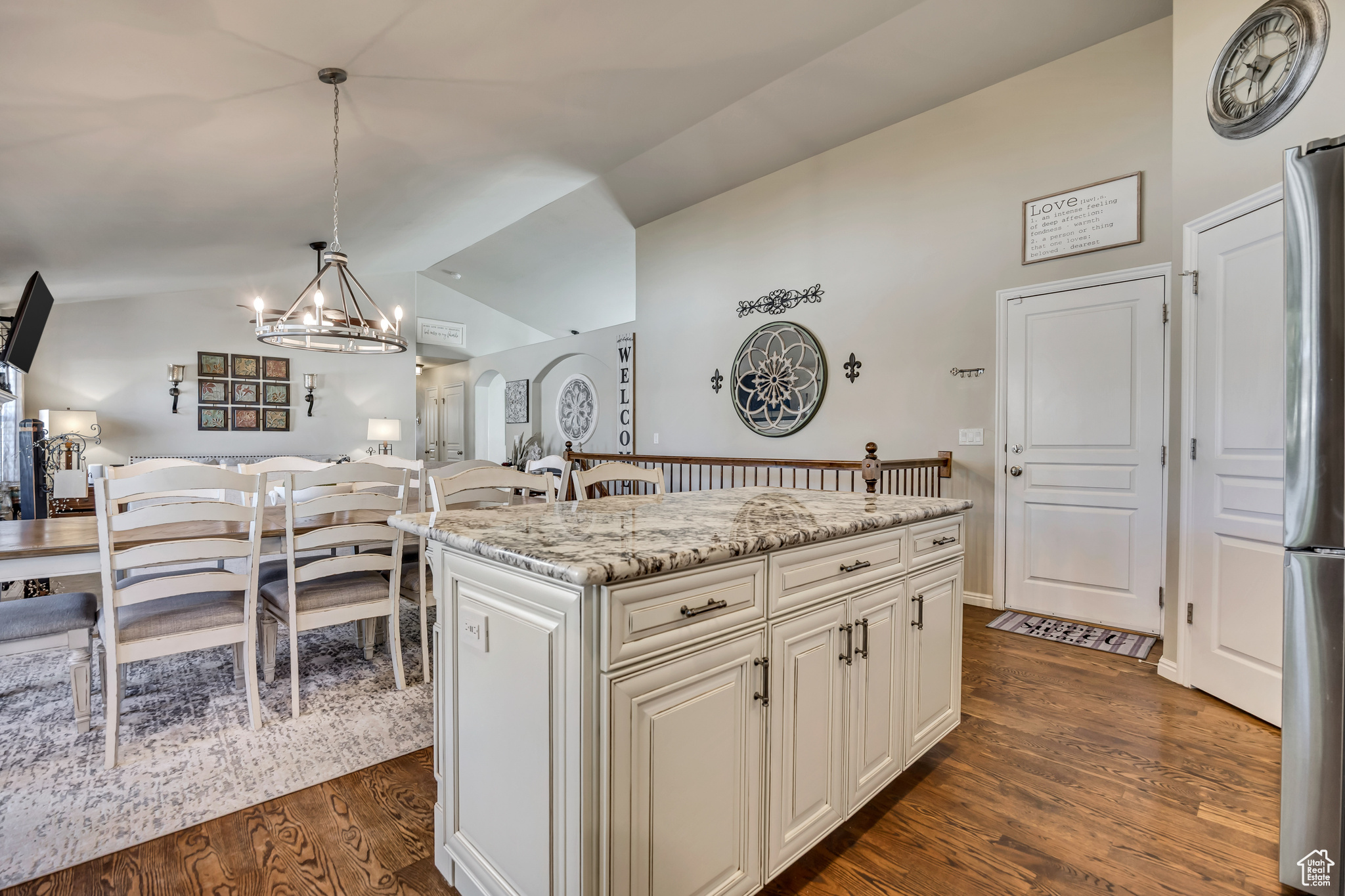 YALECREST EST 175 - Residential