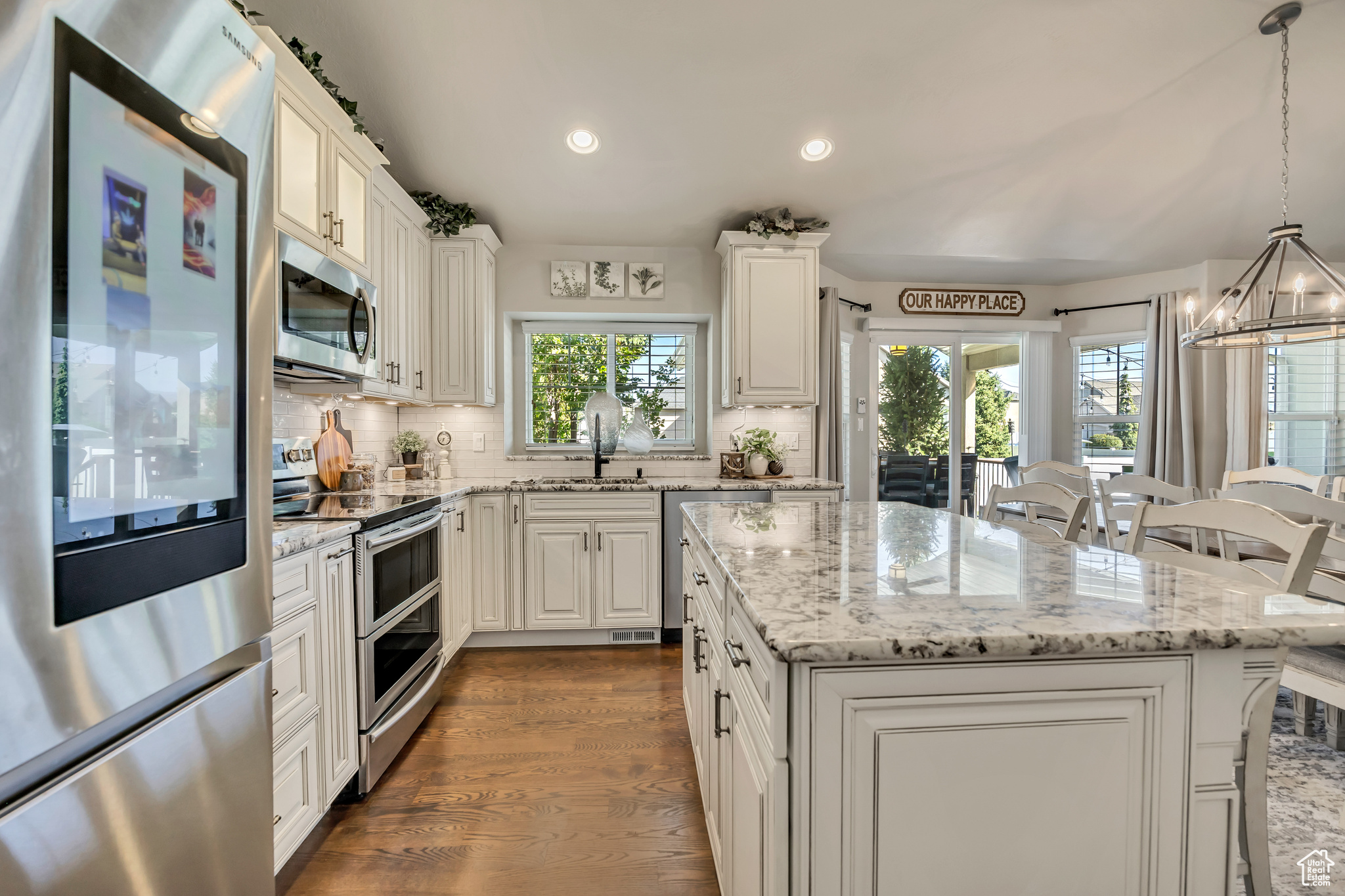 YALECREST EST 175 - Residential