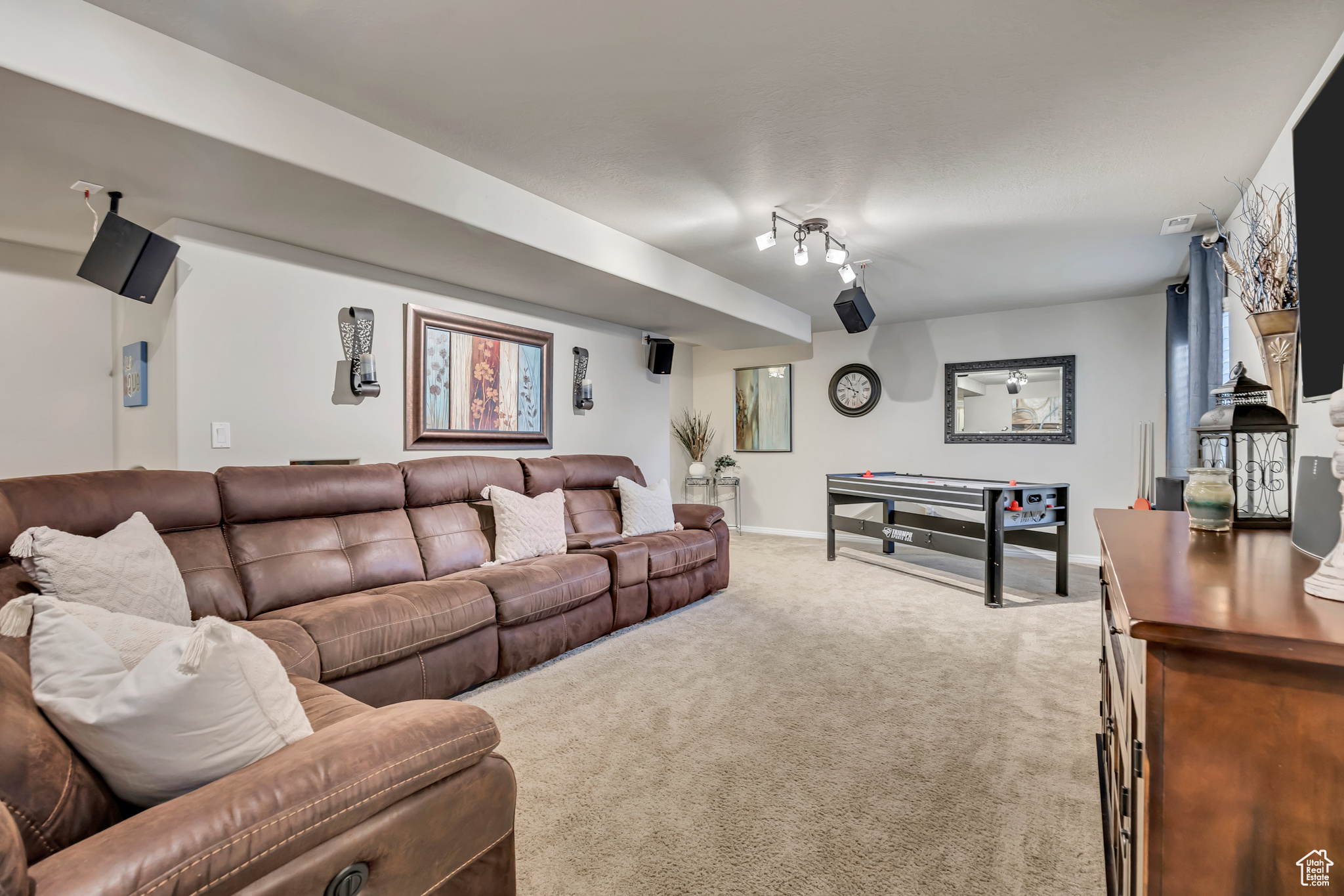 YALECREST EST 175 - Residential