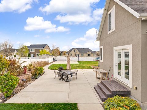 Tiny photo for 83 N SUNSET DR, Vineyard, UT 84059 (MLS # 2147275)