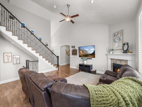 Tiny photo for 83 N SUNSET DR, Vineyard, UT 84059 (MLS # 2147275)