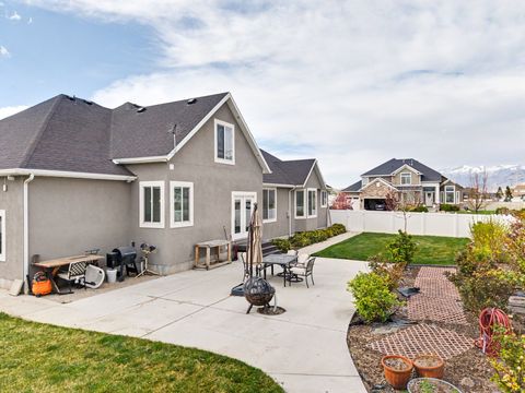 Tiny photo for 83 N SUNSET DR, Vineyard, UT 84059 (MLS # 2147275)