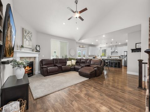 Tiny photo for 83 N SUNSET DR, Vineyard, UT 84059 (MLS # 2147275)