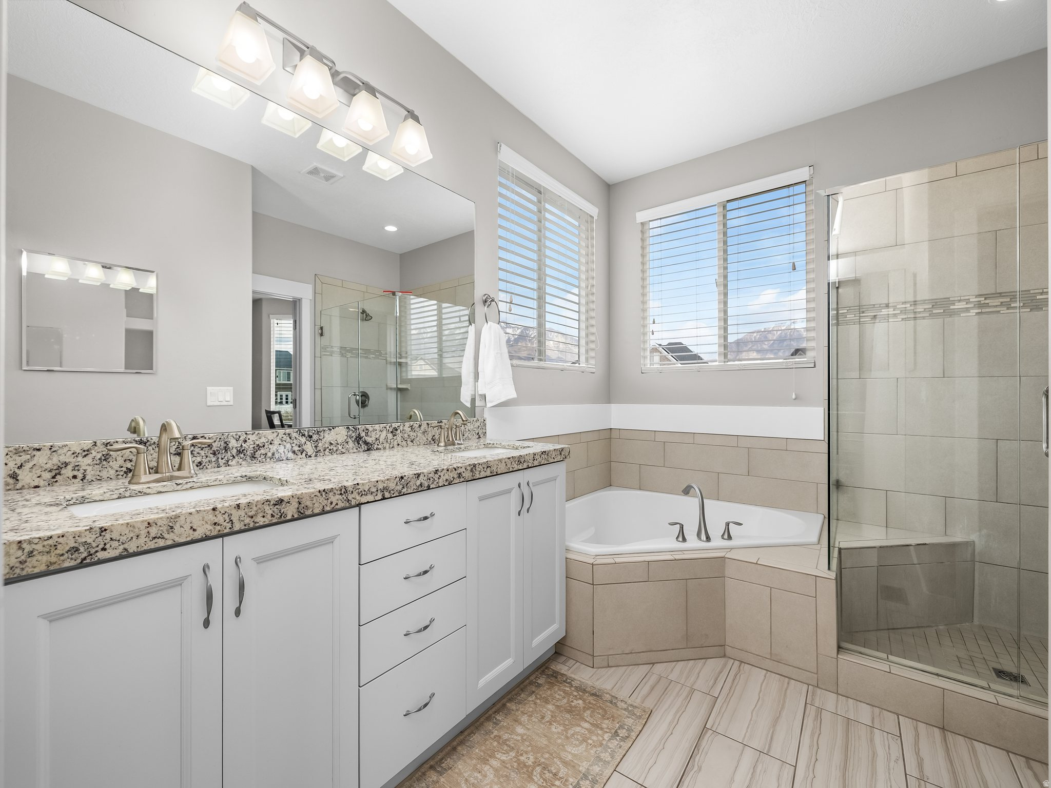 THE SHORES PHASE 1 - Residential