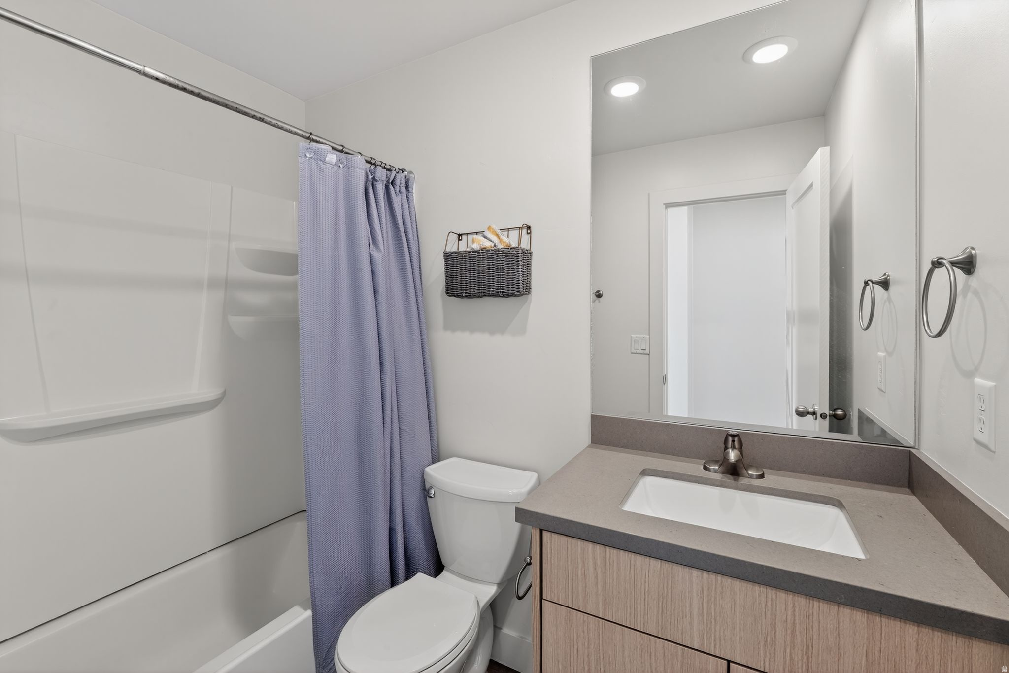 HARVEST VILLAGE - Residential