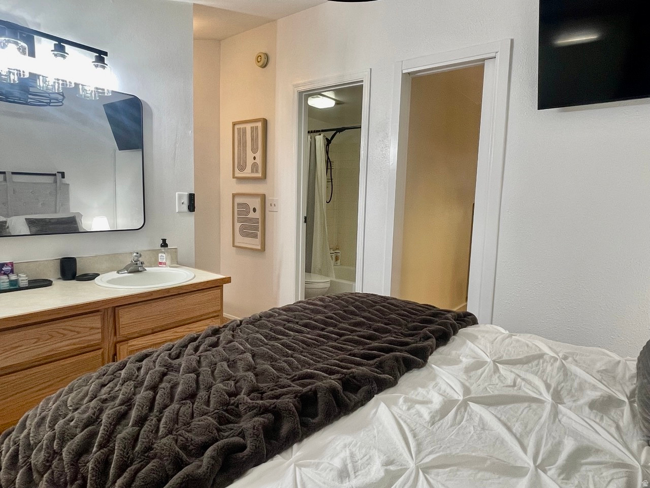 TIMBERBROOK VILLAGE CONDOMINIUMS - Residential