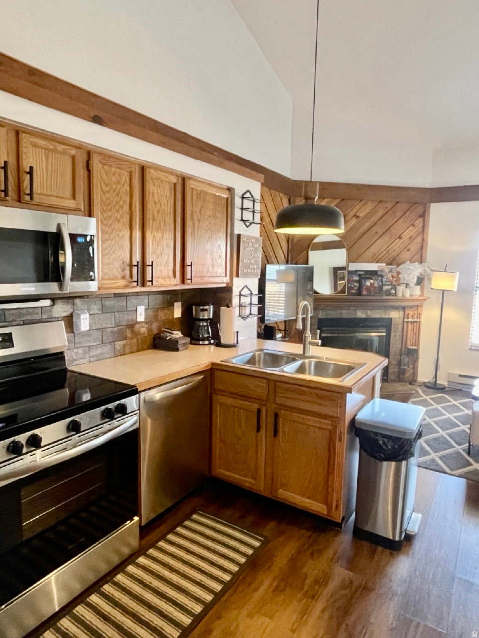 TIMBERBROOK VILLAGE CONDOMINIUMS - Residential