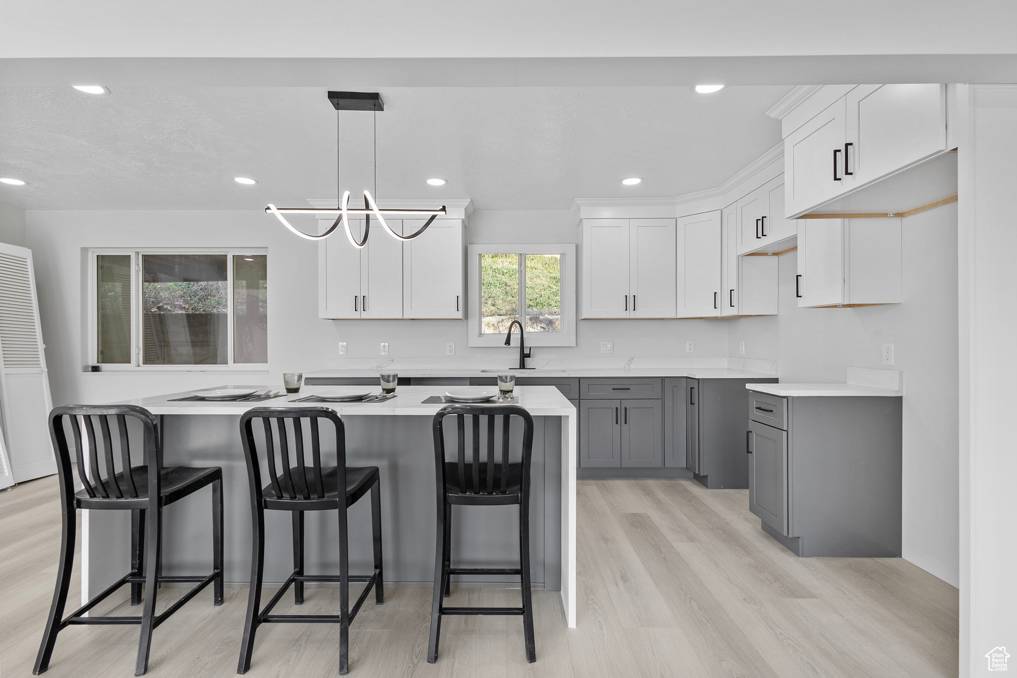1406 Swinton Ln, Farmington, Utah image 5