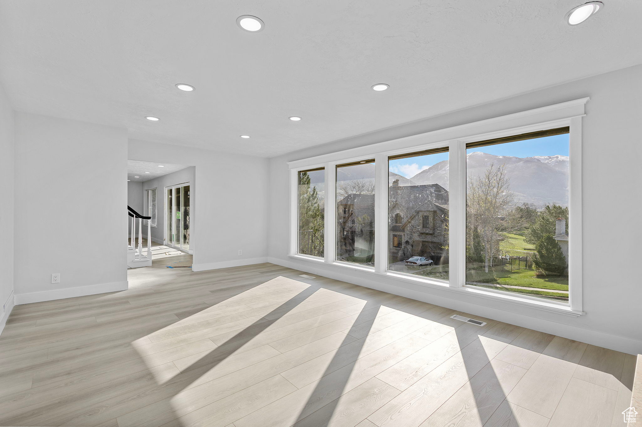 1406 Swinton Ln, Farmington, Utah image 7